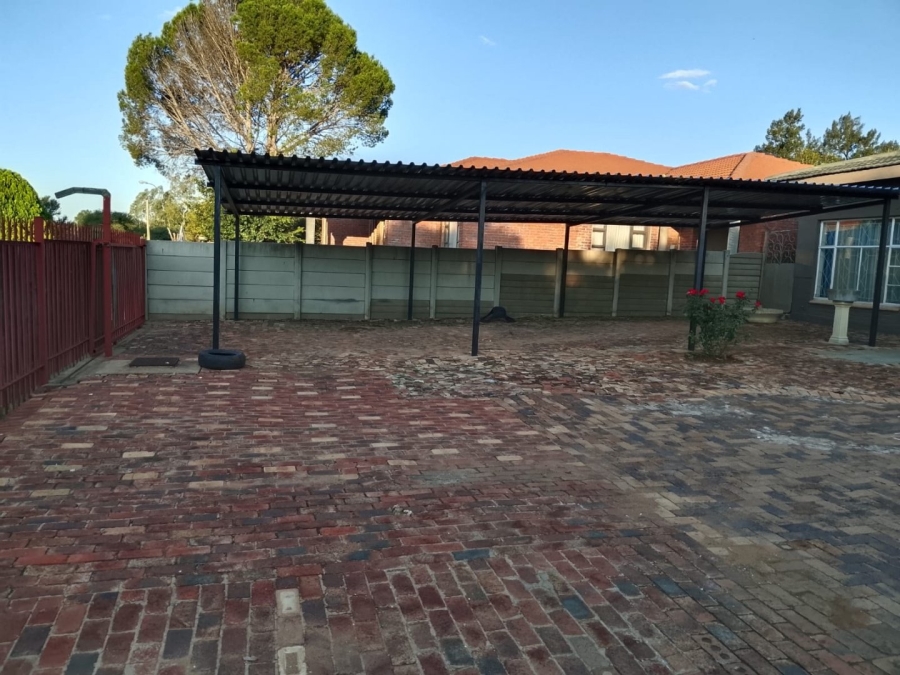 3 Bedroom Property for Sale in Elandia North West